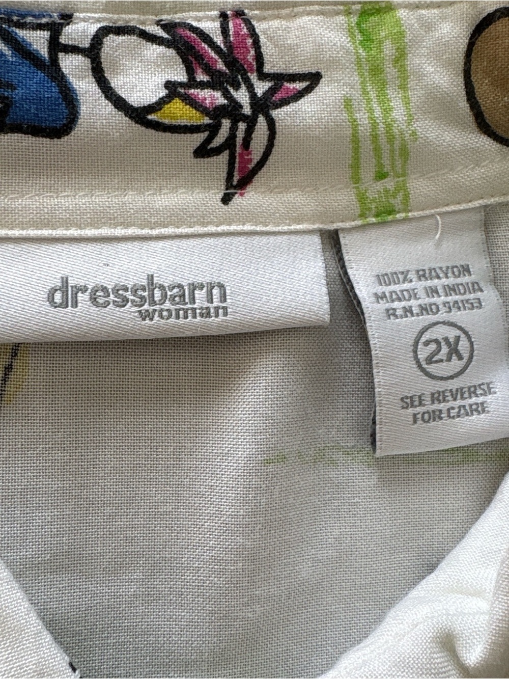 Vintage dressbarn women’s White funny Tropical Print Button-Down Shirt XXL - Picture 3 of 7